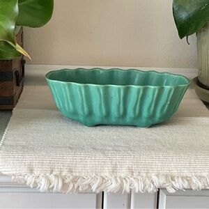 Brush Pottery 400-8 Scalloped Teal Green Ceramic Planter